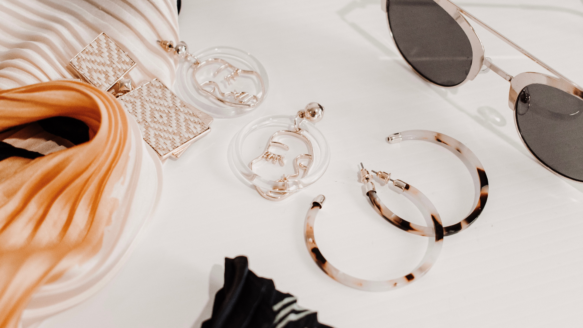 The Best Fashion Accessories for 2025